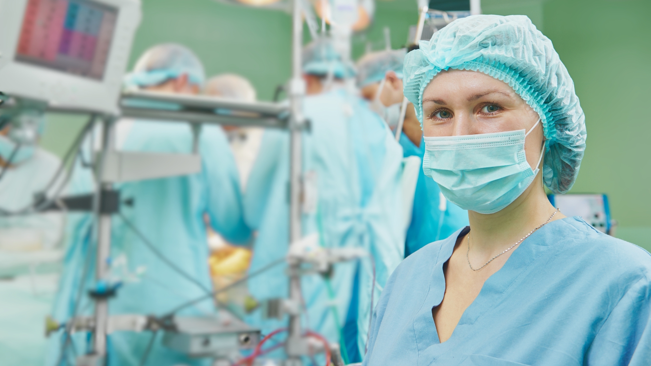 cardiologist preparing for surgery